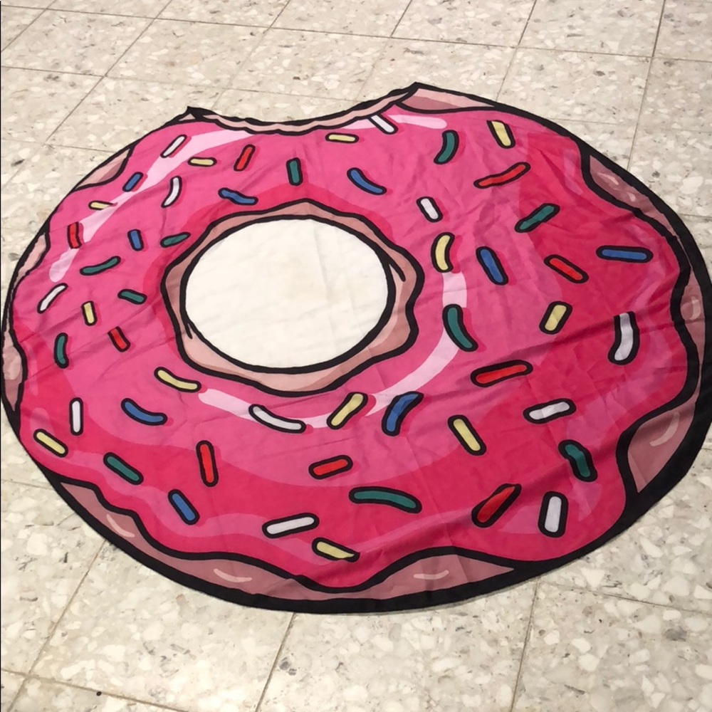 Donut beach blanket